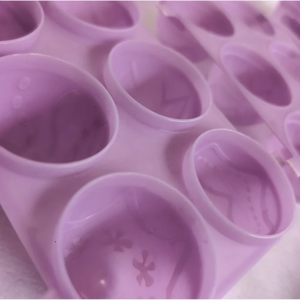 5 Vintage Jello Jiggler Egg Molds TEXTURED ETCHED Broken Hinges Purple Lot Shot